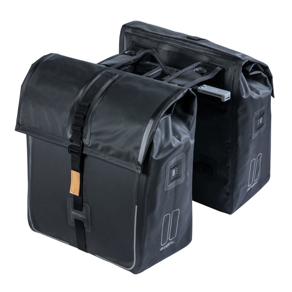 Dubbele-Fietstas-Basil-Urban-Dry-MIK-Solid-Black-50-Liter Dubbele-Fietstas-Basil-Urban-Dry-MIK-Solid-Black-50-Liter